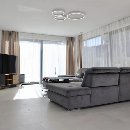Vila Aves *
