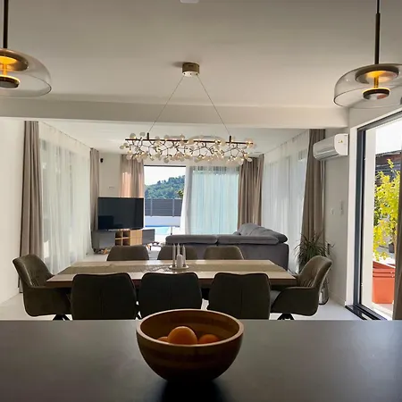 Aves Villa