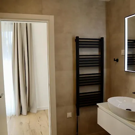Aves Villa *