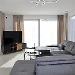 Aves Villa